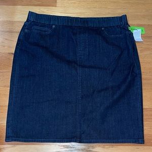 NWT Lands’ End Size 16P Straight Jegging Pencil Skirt blue stretch denim